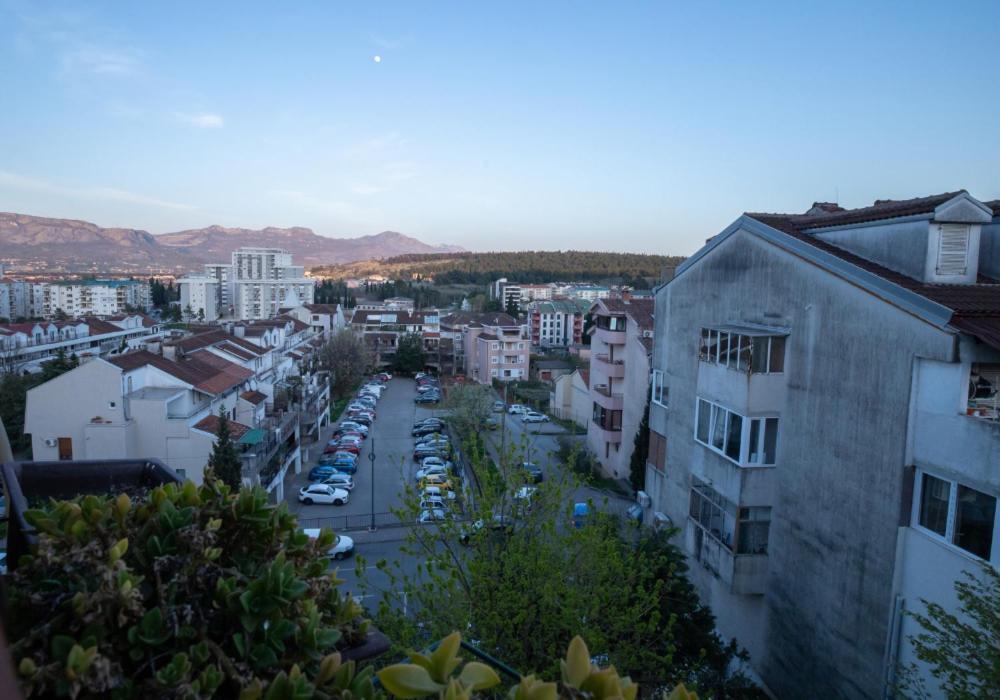 Cushy Apartment Close To City Centre Podgorica Ngoại thất bức ảnh
