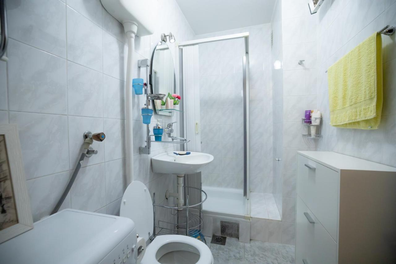 Cushy Apartment Close To City Centre Podgorica Ngoại thất bức ảnh